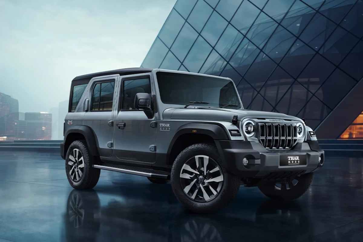 Mahindra Thar Roxx simile a Jeep Wrangler