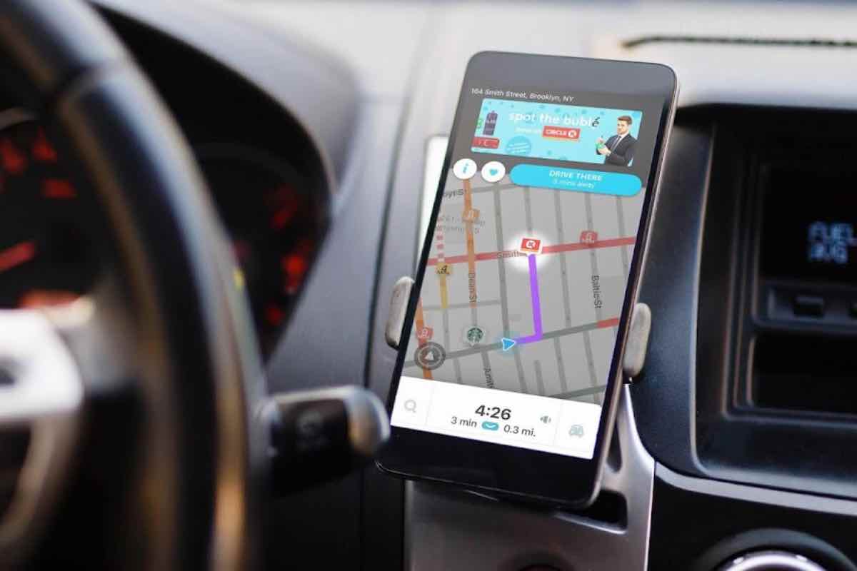 Mappe automobile Waze aggiornamento