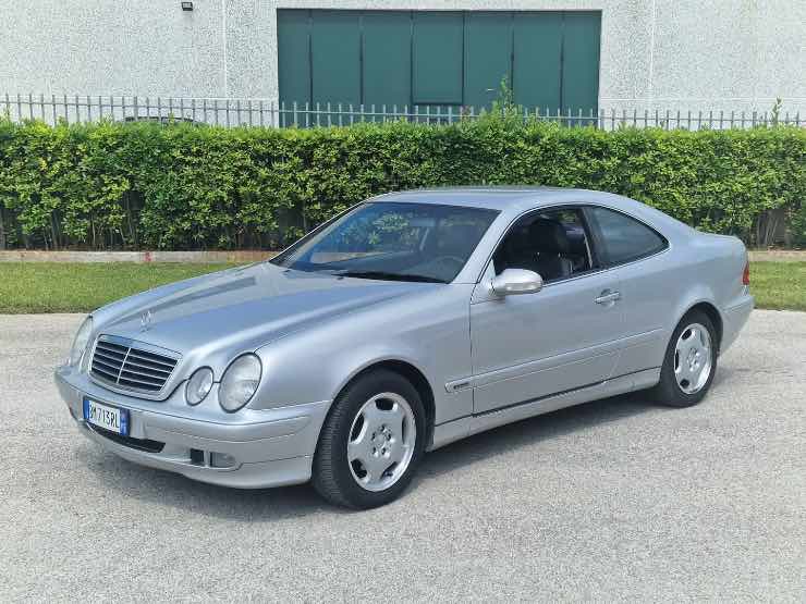 Mercedes CLK200 futuro collezione